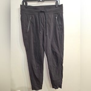 Athleta Trekkie North High Rise Black Jogger Sz 6